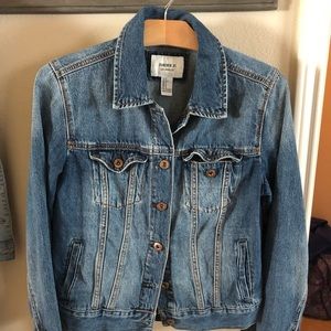 Jean jacket size small